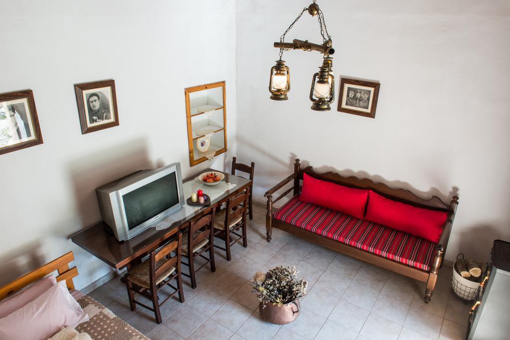 Traditional House Alikampos Экстерьер фото
